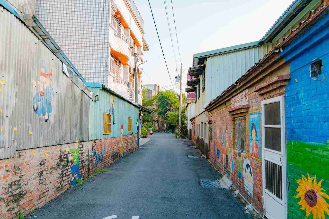 大溪厝彩繪村